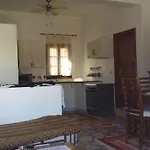 P&m House Holiday home Megisti